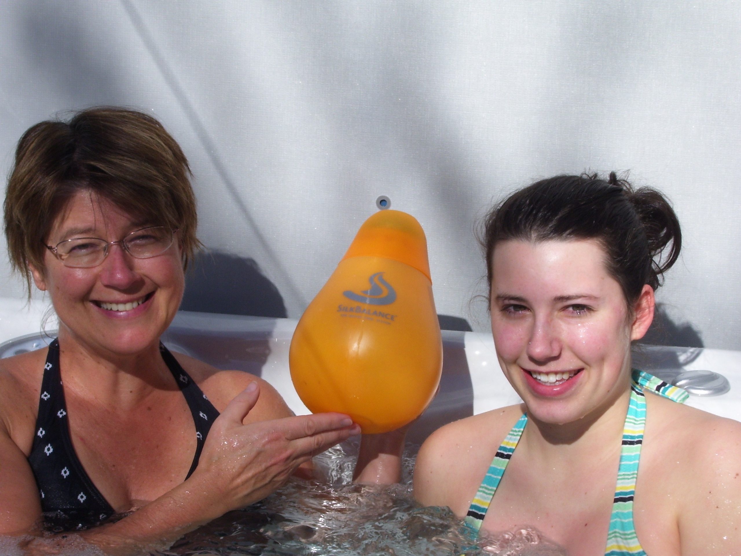 Enjoy Your Hot Tub without Itchiness and Rash!