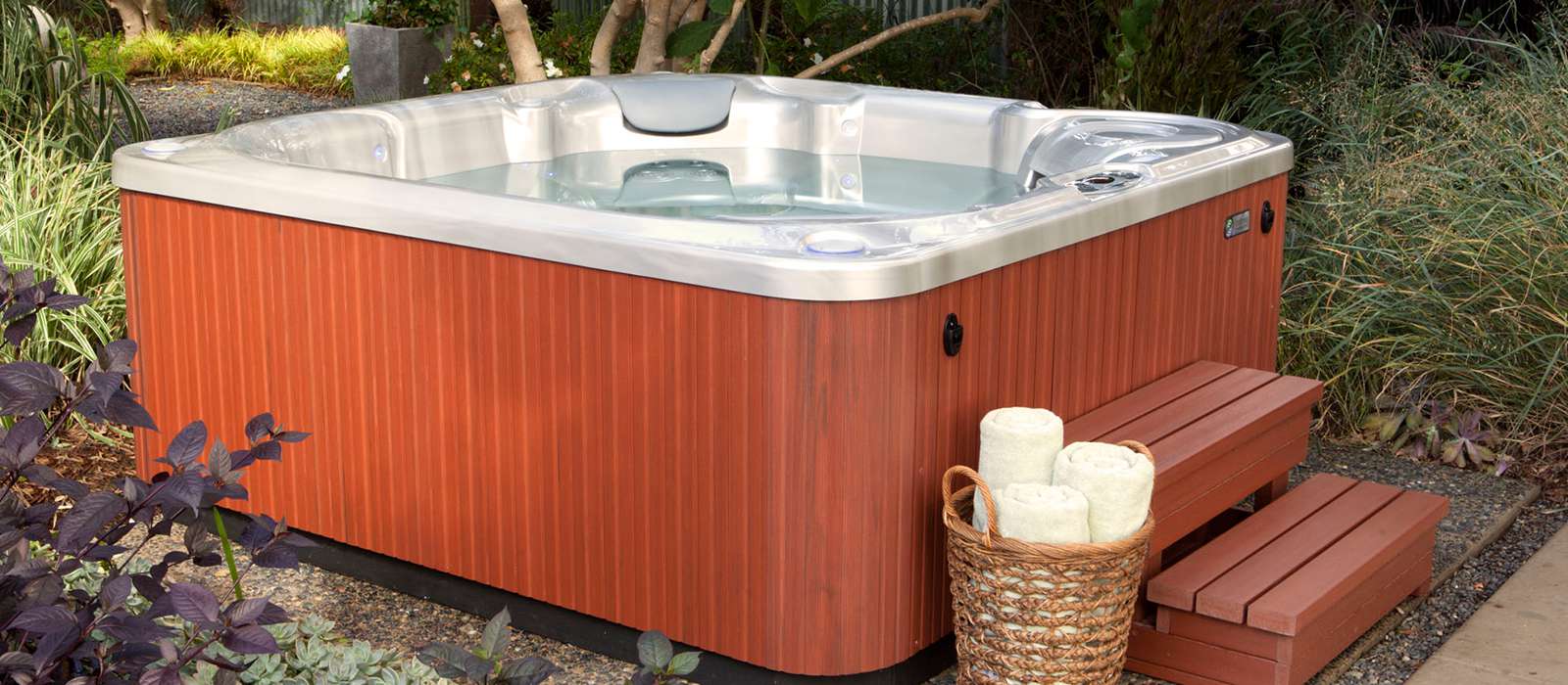 Relax in style with the Bolt hot tub, featuring a sleek cabinet profile and elegant flowing shell. Add spa steps to make it easy for everyone to get in and out of the spa.