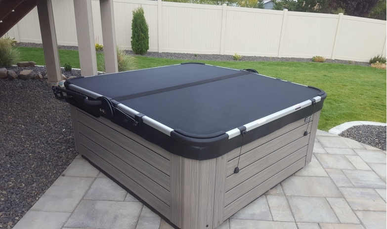 What Can I Do To Maintain The Appearance Of My Hot Tub Cover?