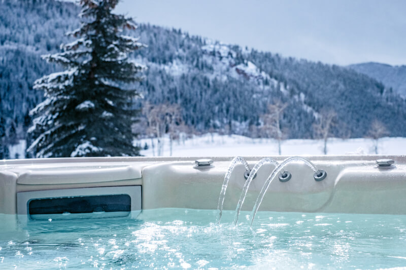 5 Reasons Why a Hot Tub is the Ultimate Gift for the Holidays